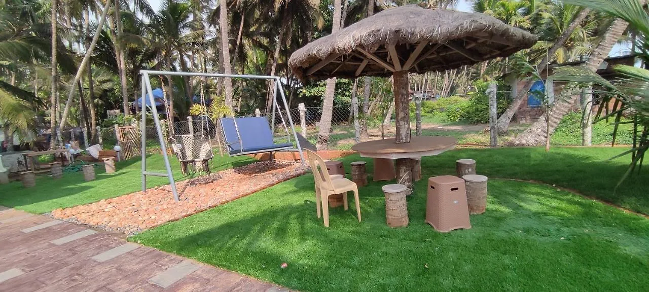 Corniche Beach Resort Mulappilangād Vakantiehuis